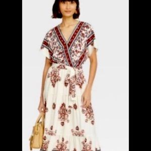 Knox Rose floral bohemian style short sleeve dress.